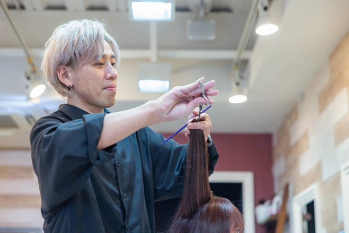 ヘアカットの風景